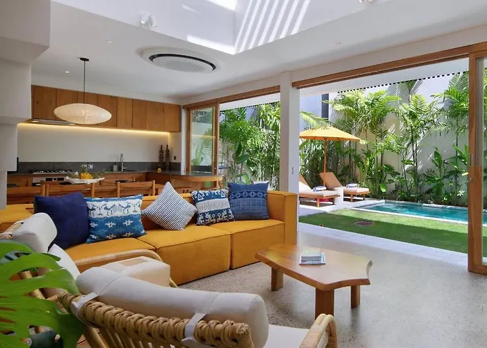 Suku House Villa