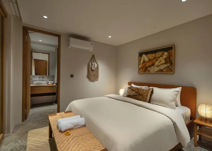 Suku House Villa *